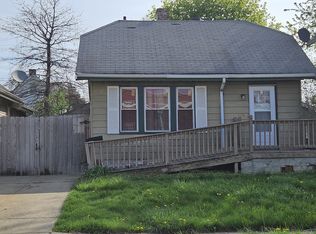 1383 Clearaire Rd, Cleveland, OH 44110