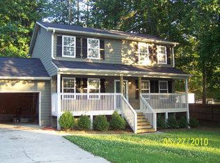 2537 Country Lake Cir, Powder Springs, GA 30127