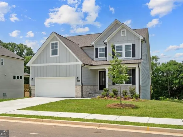 670 Grand Wehunt Dr, Hoschton, GA 30548