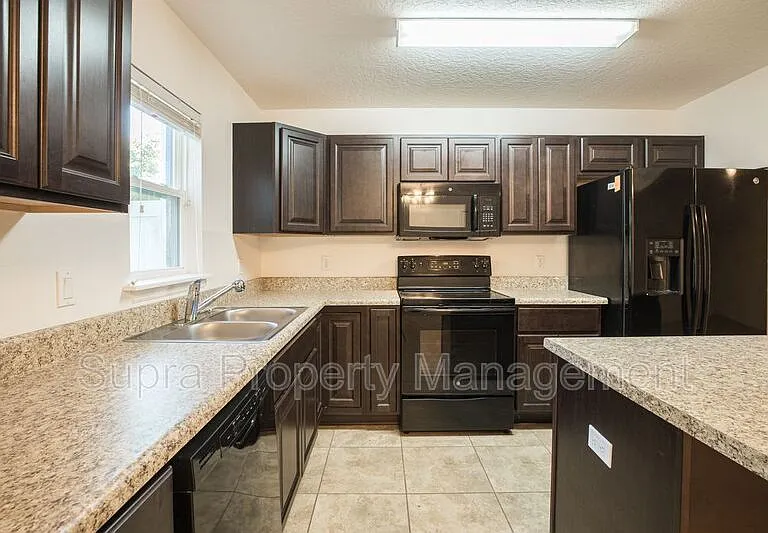 11657 Hickory Oak Dr — Photo 15
