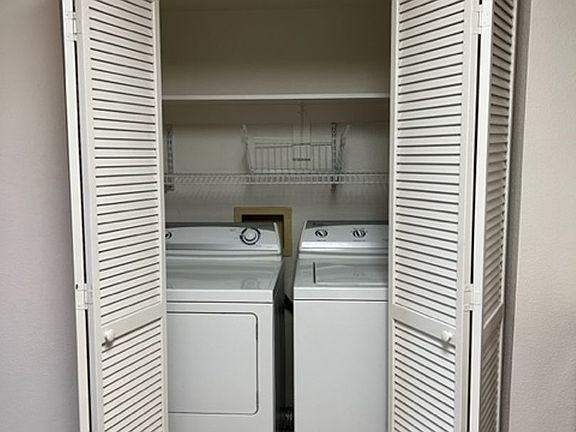 5th image of 22 Sierra Lakeside Ln