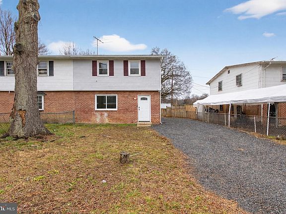 3rd image of 118 Woodland Dr