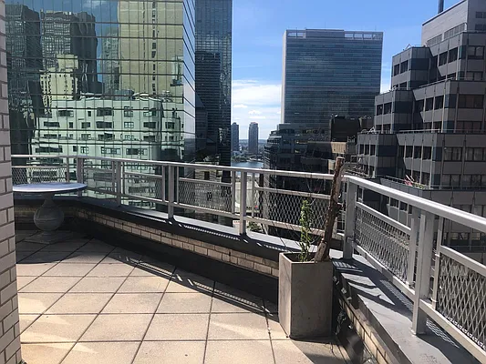 Rented by Olympia House Delaware LP | media 18