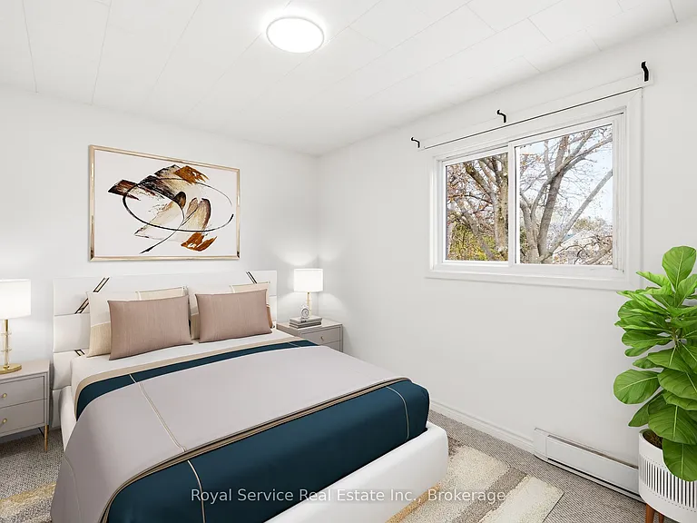 118 Perry St #19 — Photo 20