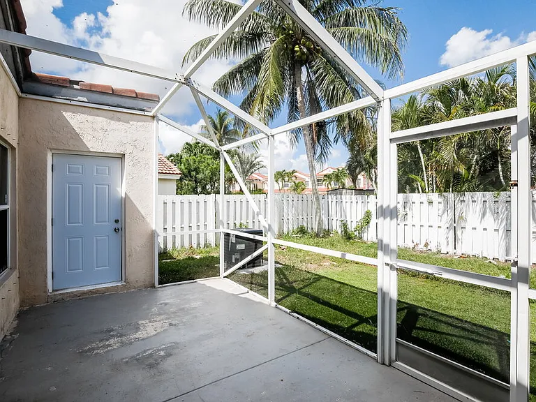7273 Burgess Dr — Photo 15