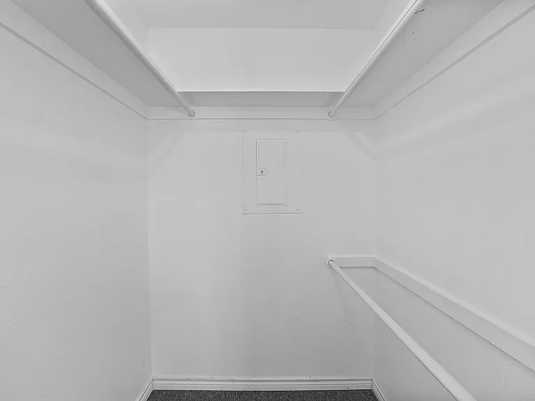 2604 Danny Ln — Photo 16