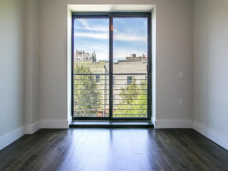 167 Graham Ave #2C — Photo 17