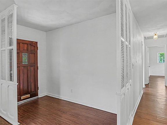 5th image of 2303 COVENTRY AVENUE
