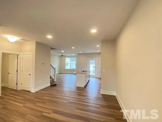 904 Hillman Ln — Photo 20