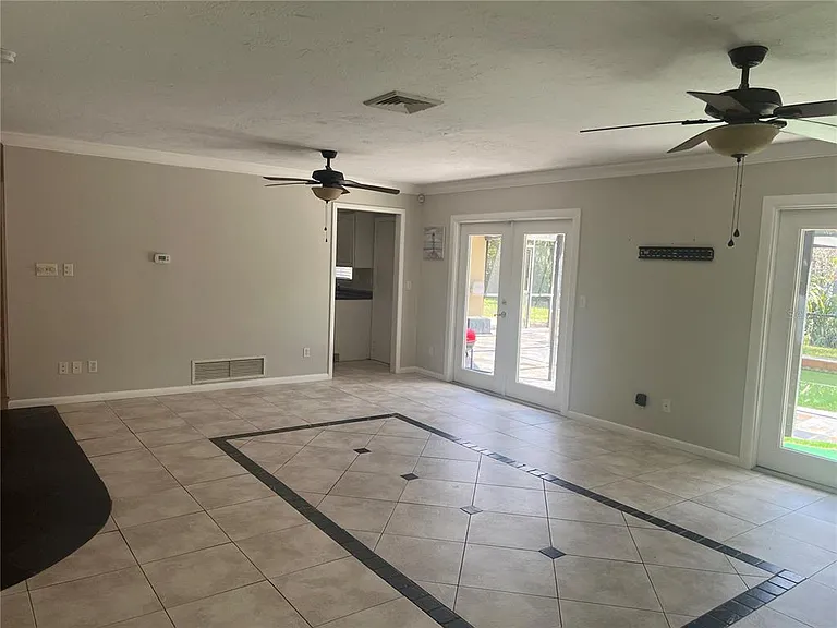 226 Delmar Ave — Photo 6