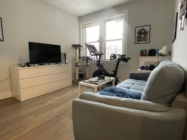 190 Park Dr, Boston, MA