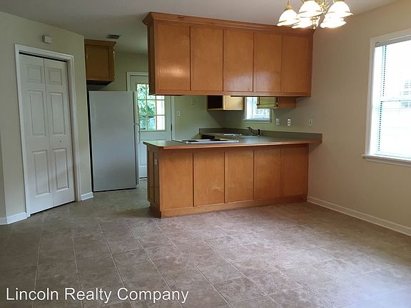 4th image of 3004 Ainsley Ct