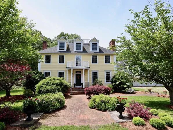 52 Dug Road, Glastonbury, CT 06073