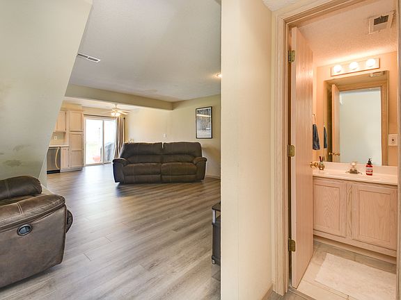 4th image of 1332 SE Norwood Dr #146C