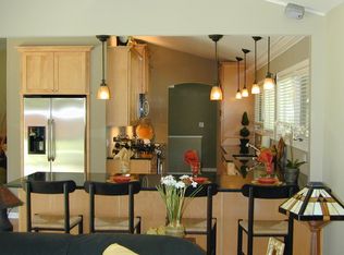 505 S Butterfield Rd, Libertyville, IL 60048