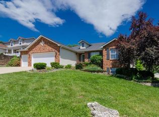 114 Michelle Dr, Glen Carbon, IL