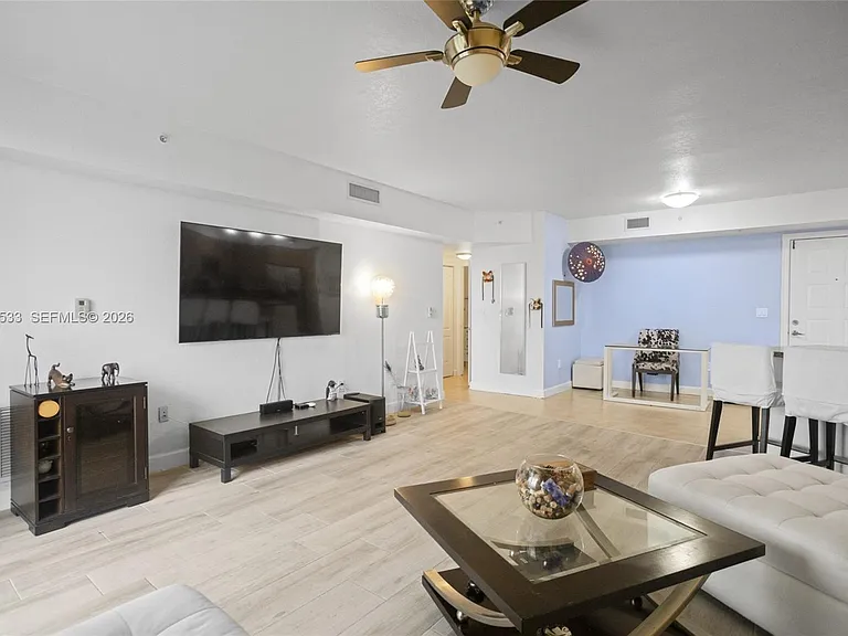1830 Radius Dr #1024 — Photo 3