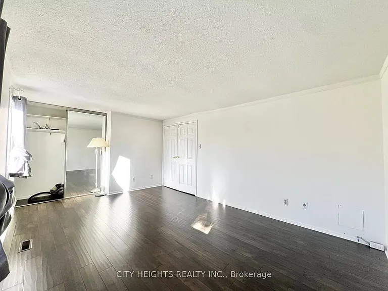 45 Hansen Rd N #20 — Photo 25