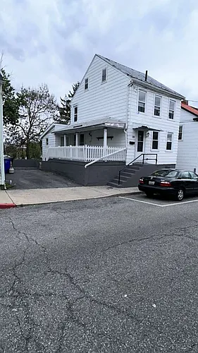 135 High St Photo 1
