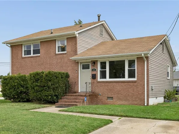 30 Briarwood Dr, Hampton, VA 23666