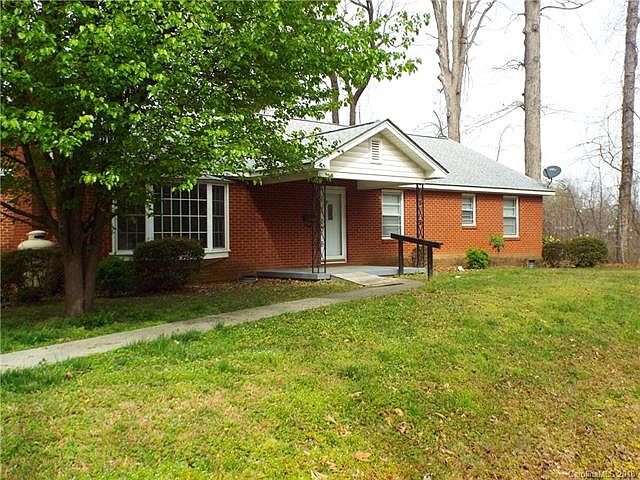 1st image of 305 N Bilhen St