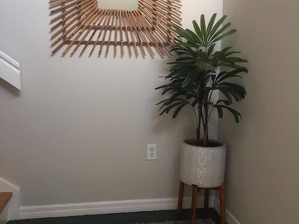 1st image of 1660 Starling Dr #202-4