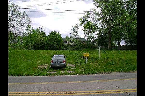 1st image of 615 E Lincoln Ave