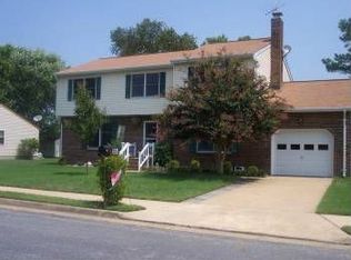 304 Commodore Dr, Hampton, VA 23669