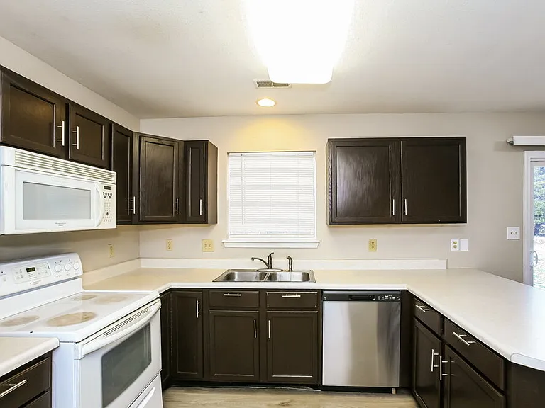 18864 Prairie Crossing Dr — Photo 6