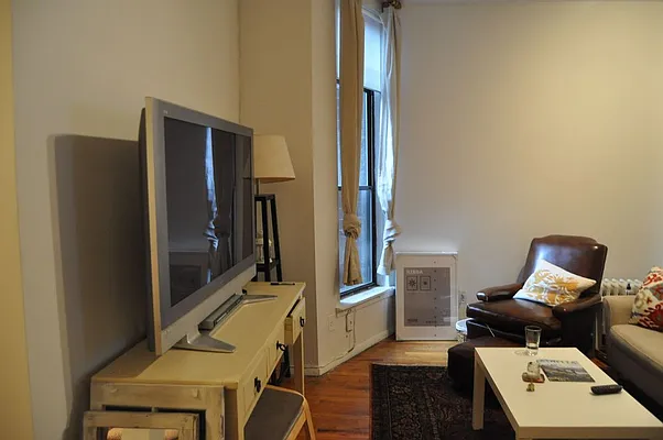 Rented by Sky Management | media 61