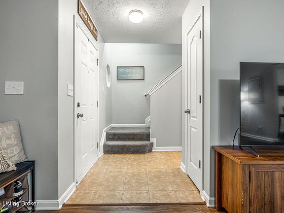 5th image of 4028 Firestone Way