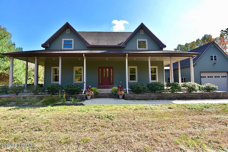 2nd image of 120 Vosburgh Road