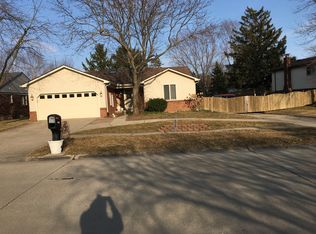 39236 Schroeder Dr, Clinton Township, MI 48038