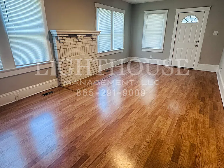 4129 Holston Dr — Photo 3