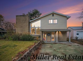 1098 Fort Rd, Benton Harbor, MI 49022