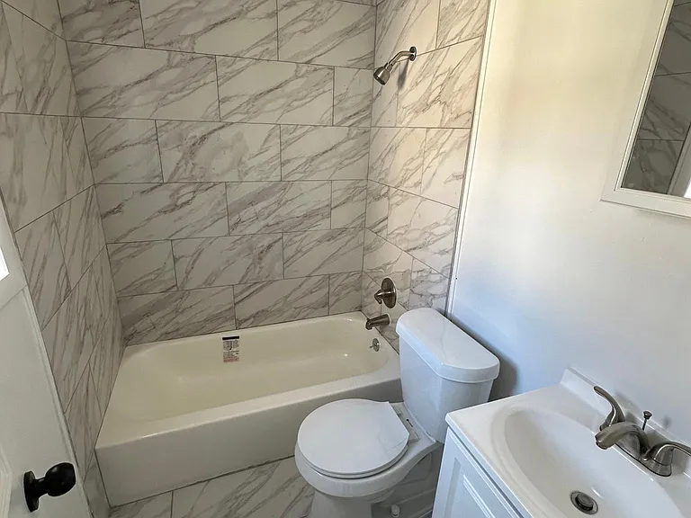 8212 Continental Ave — Photo 7