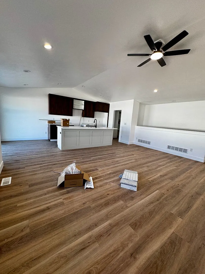 New Pics Upon Completion - 6 Bedrooms, 3 Bathrooms Home Located In Sugar City, Id. — Photo 4