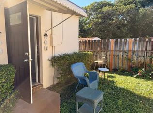 126 SE 10th St #0, Hallandale, FL 33009