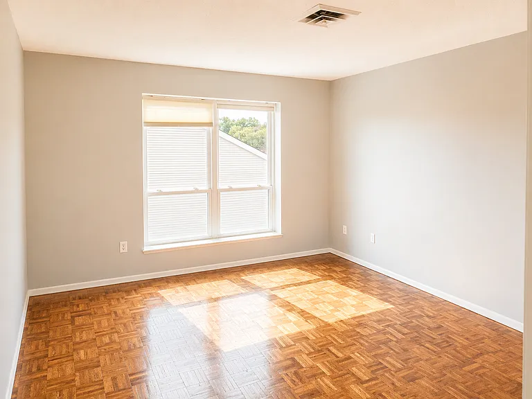 405 Langley Rd #2A — Photo 7