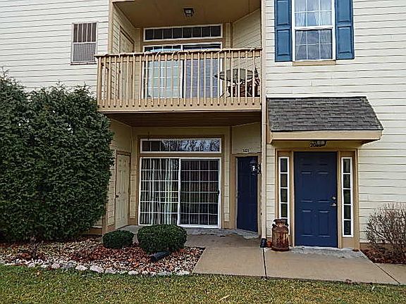 3rd image of 2021 W Vista Bella Dr #101