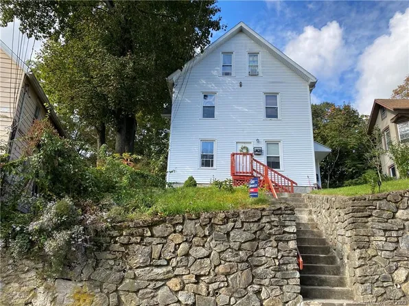 8 Summit Street, Derby, CT 06418