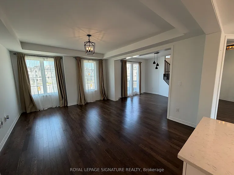 1392 William Halton Pkwy W — Photo 19