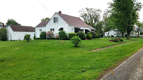 935 Marshall Dr Photo 1