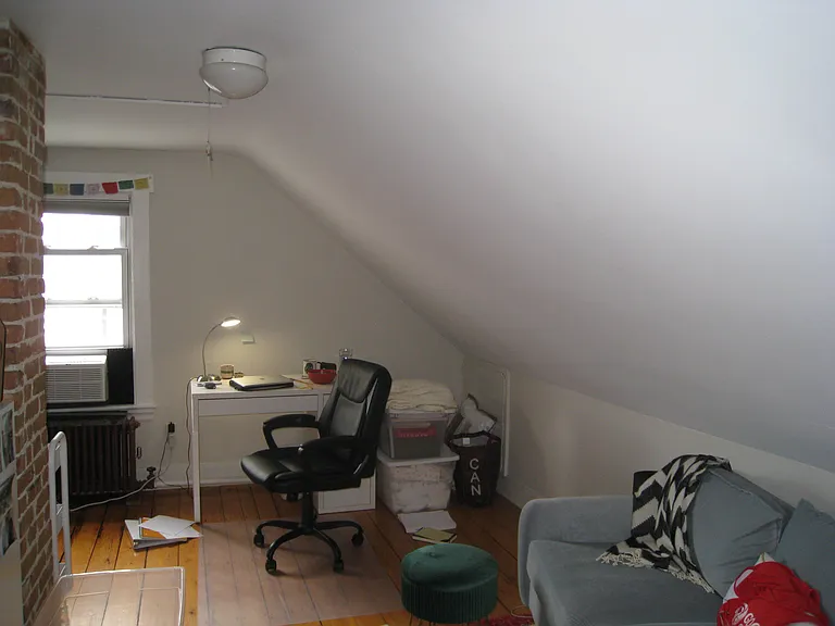 50R College Ave #2 — Photo 12