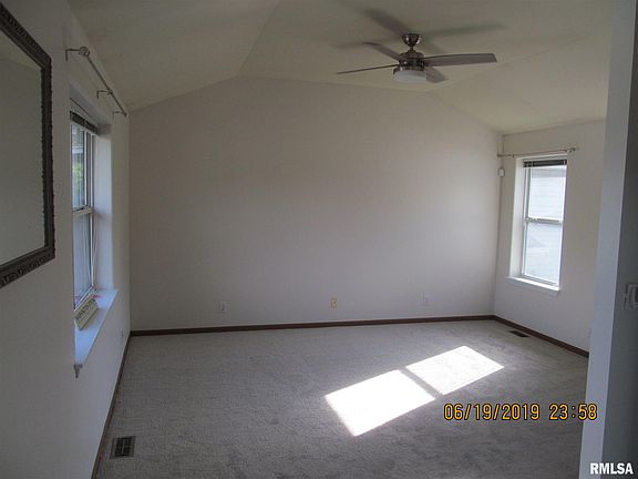 4th image of 412 Parkview Dr