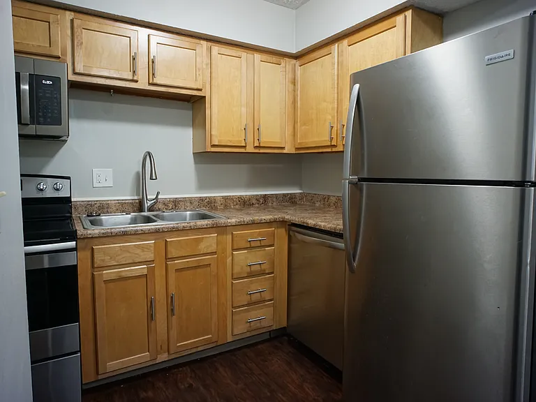 6180 Michaelkenney Ln — Photo 2