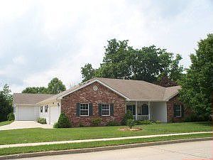 1st image of 2901 Birchwood Dr