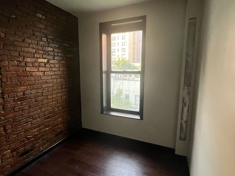 328 E 78th St #27 — Photo 5