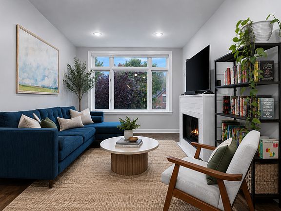 2nd image of 2039 W Crystal St #2