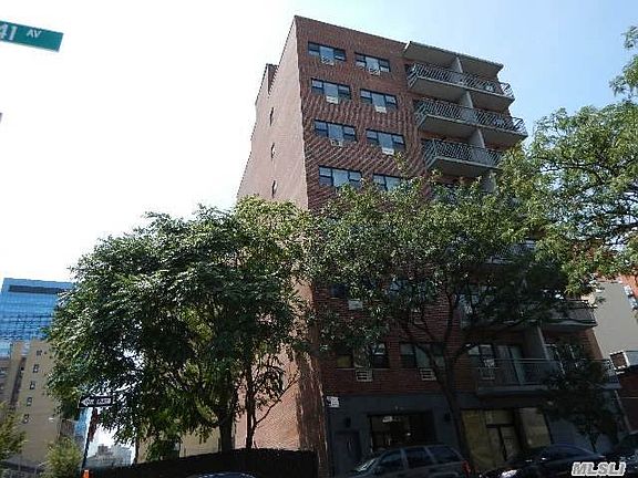 2nd image of 2716 41st Ave APT 5C
